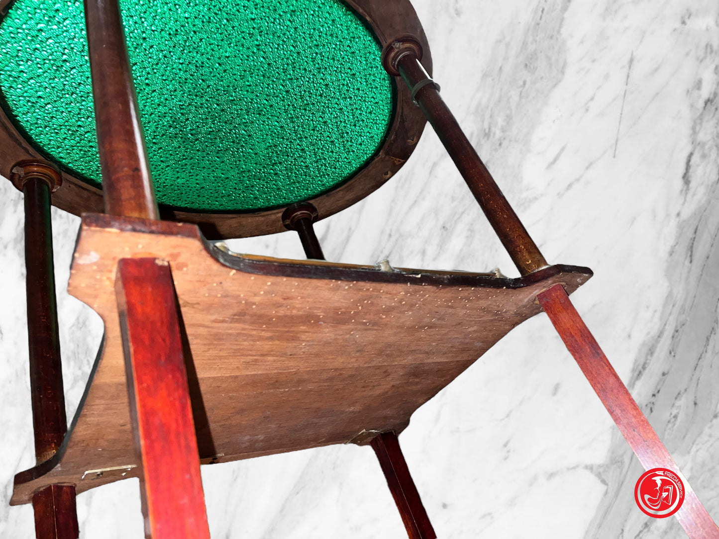 TAVOLINO MODERNARIATO