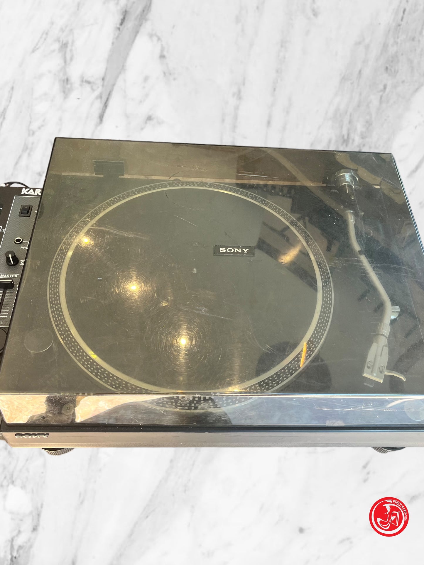 PIATTI DA DJ CON MIXER