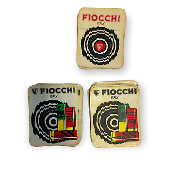 Circa 80 adesivi in fibra - Fiocchi - caccia