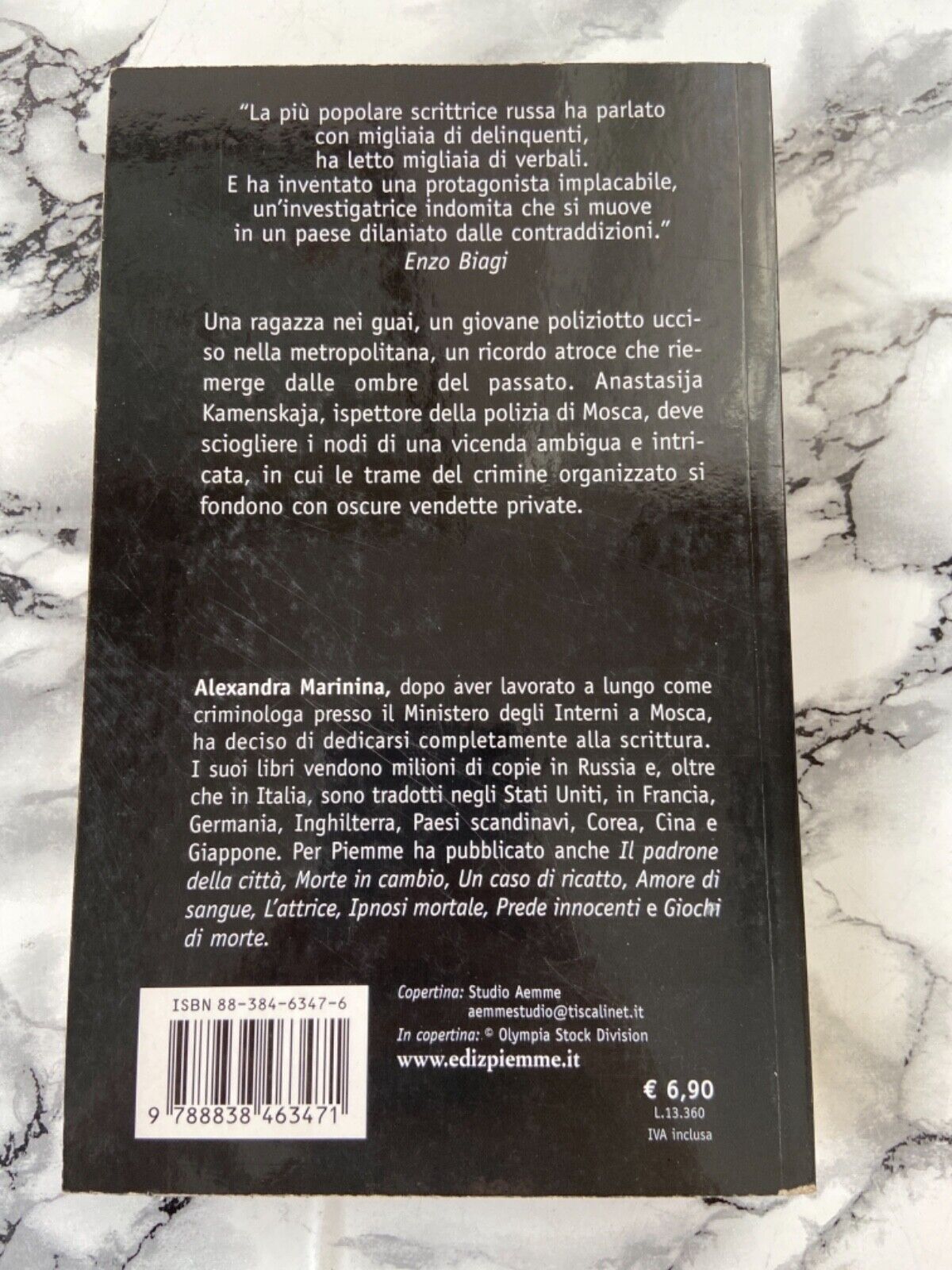 A. Marinina - L’amica di famiglia