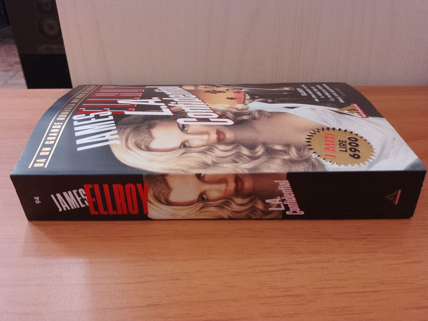 L.A. CONFIDENTIAL - J. Ellroy