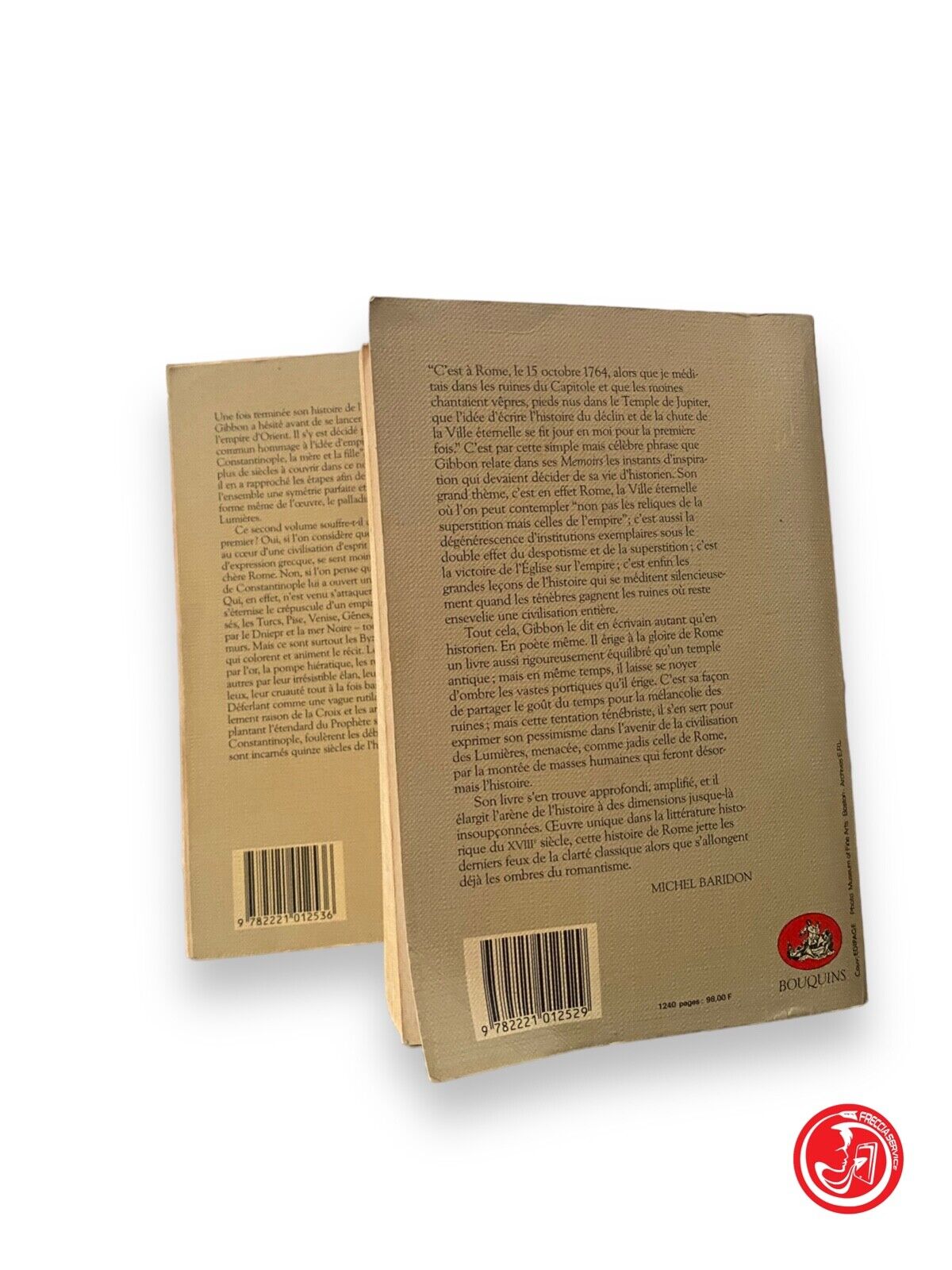 Gibbon, deux volumes : Histoire du déclin de la chute de l'empire romain