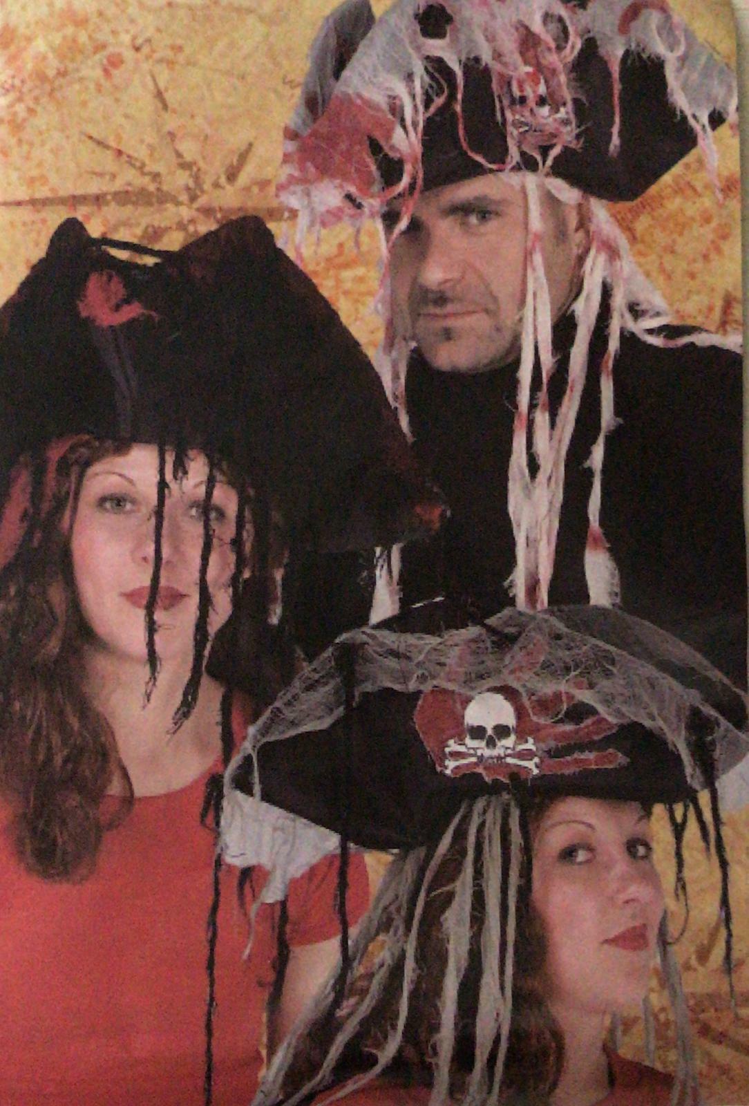 CHAPEAU DE PIRATE DÉCHIRÉ