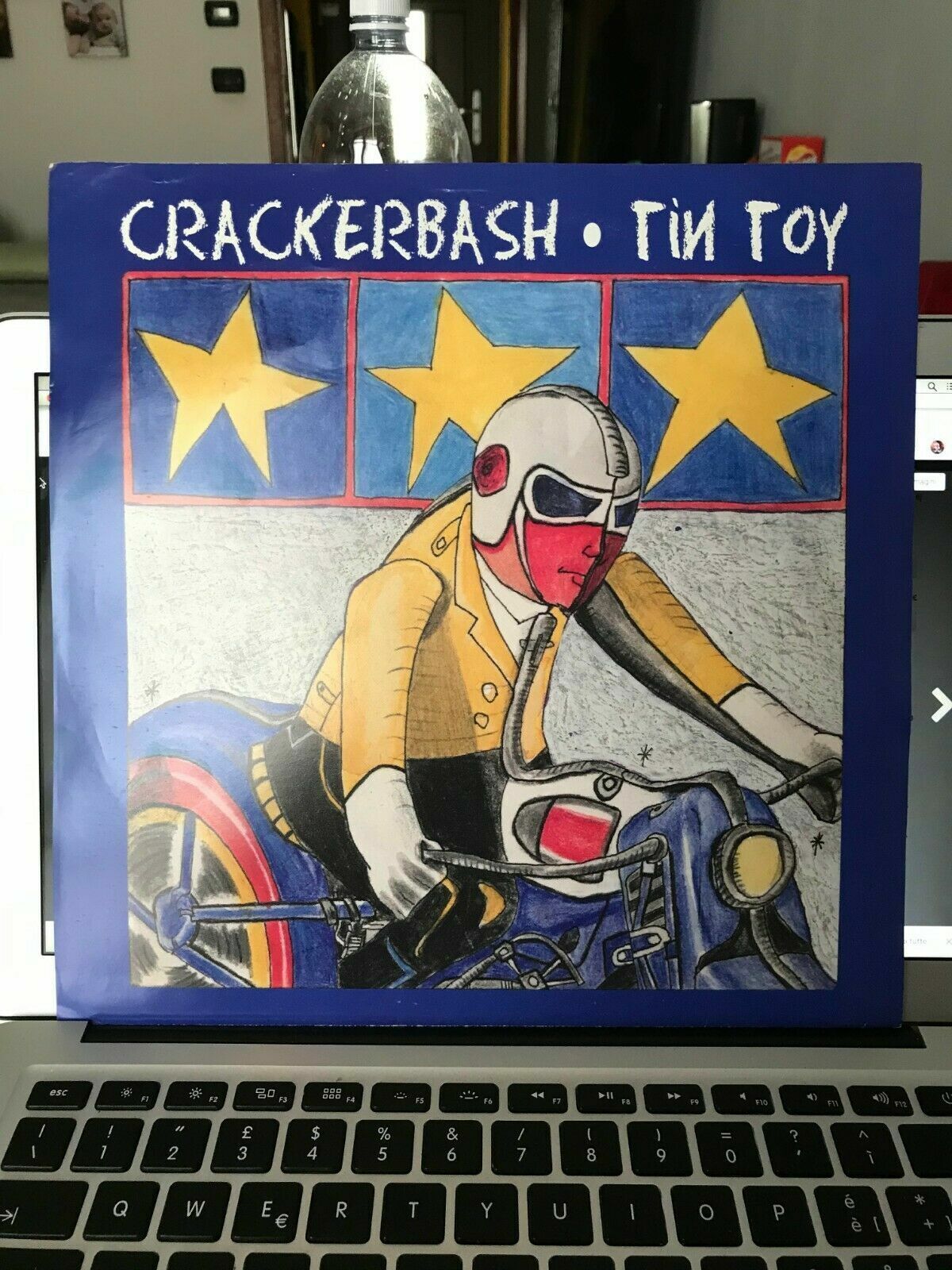 Crackerbash – Tin Toy