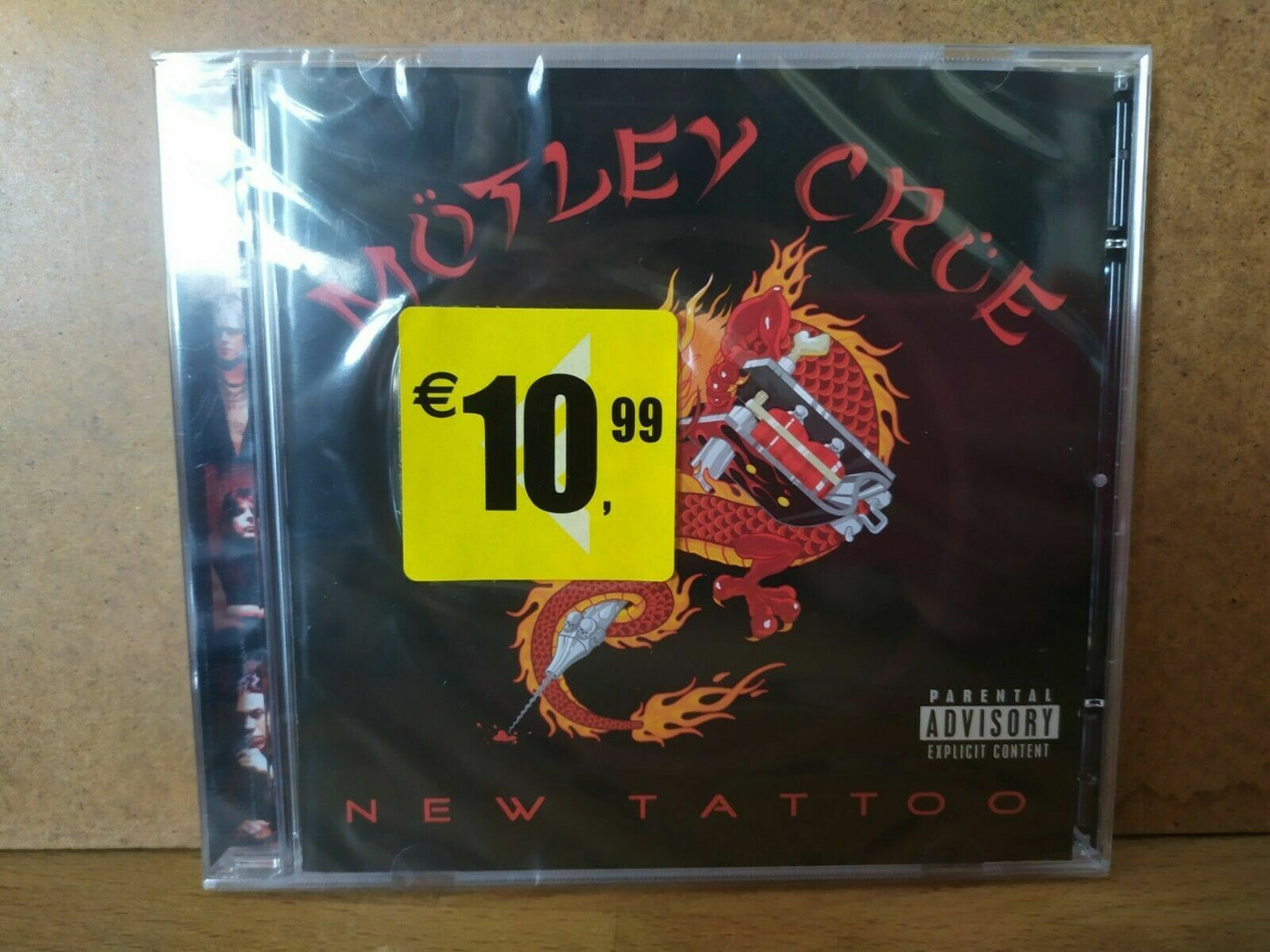 Mötley Crüe – Nouveau tatouage