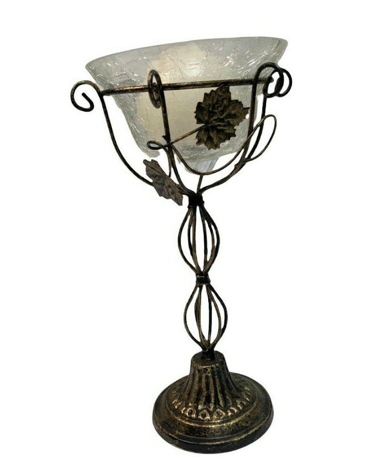 Iron candle holder