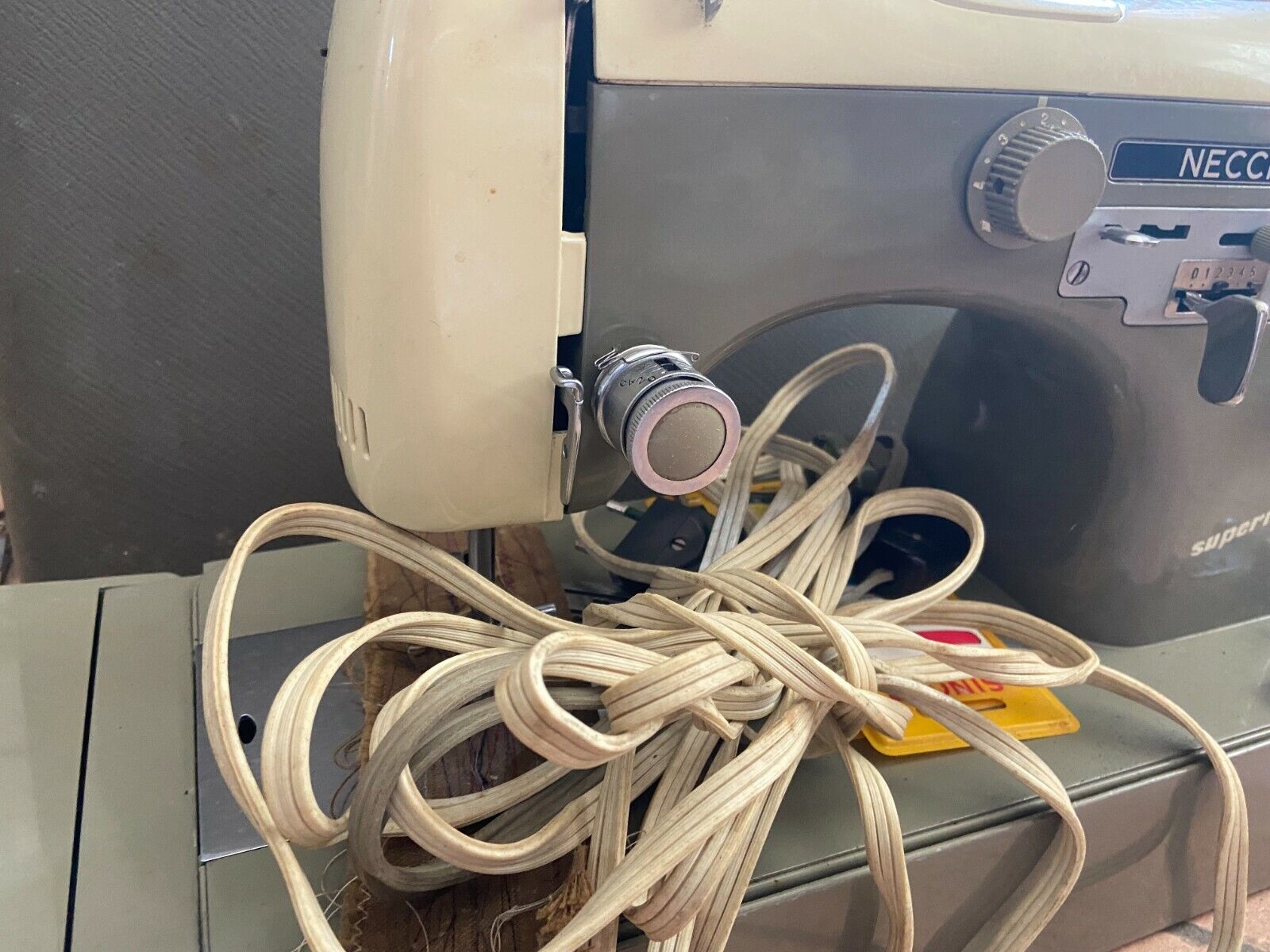 Necchi N82 macchina da cucito Macchina da cucire automatica