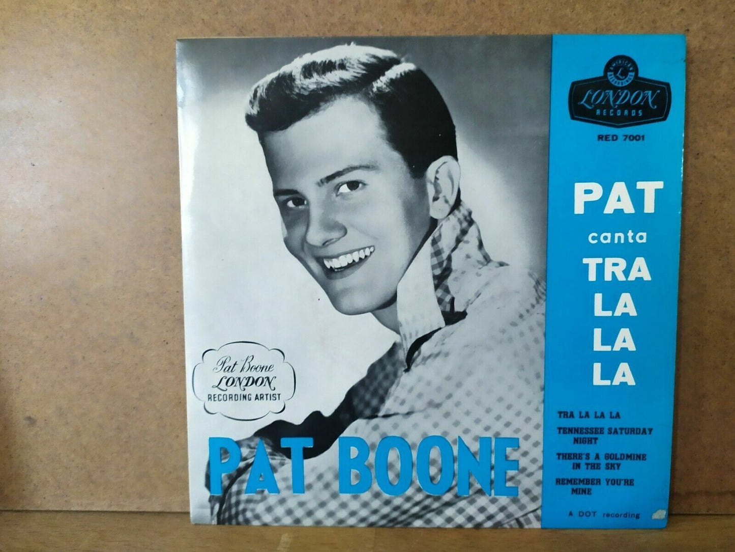 Pat Boone – Pat Boone chante Tra La La La