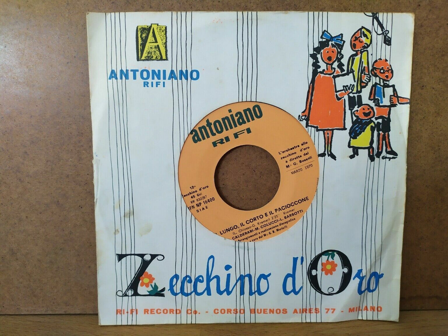Il Lungo, Il Corto E Il Pacioccone / Un Pupazzo Di Neve