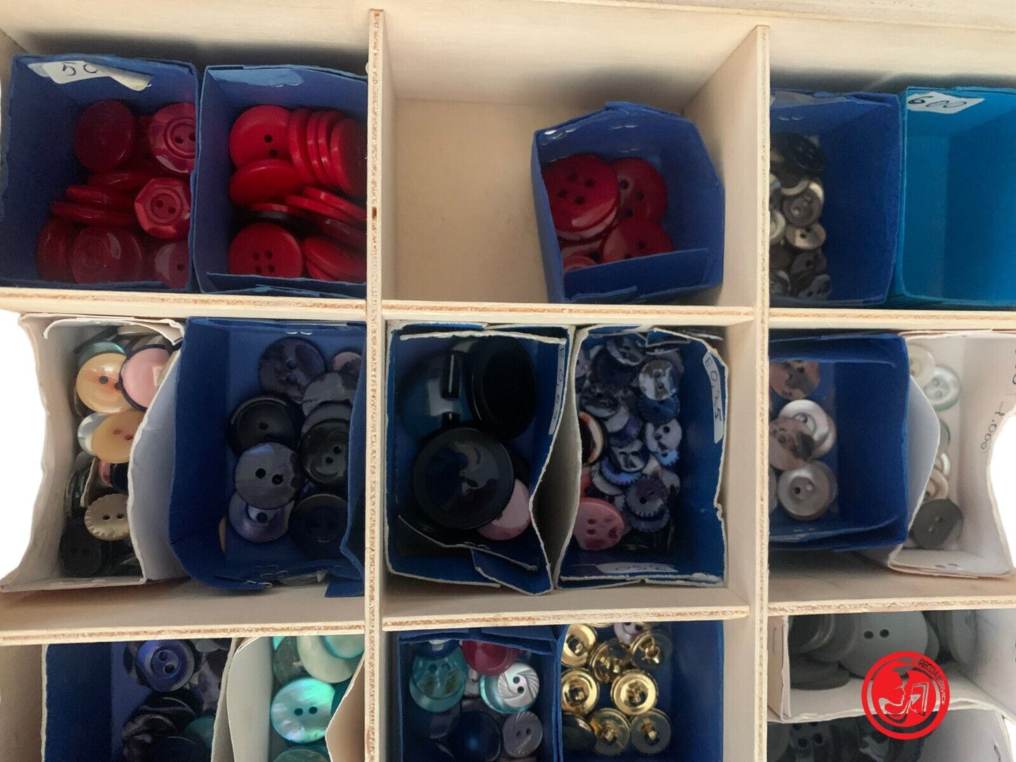 BUTTONS