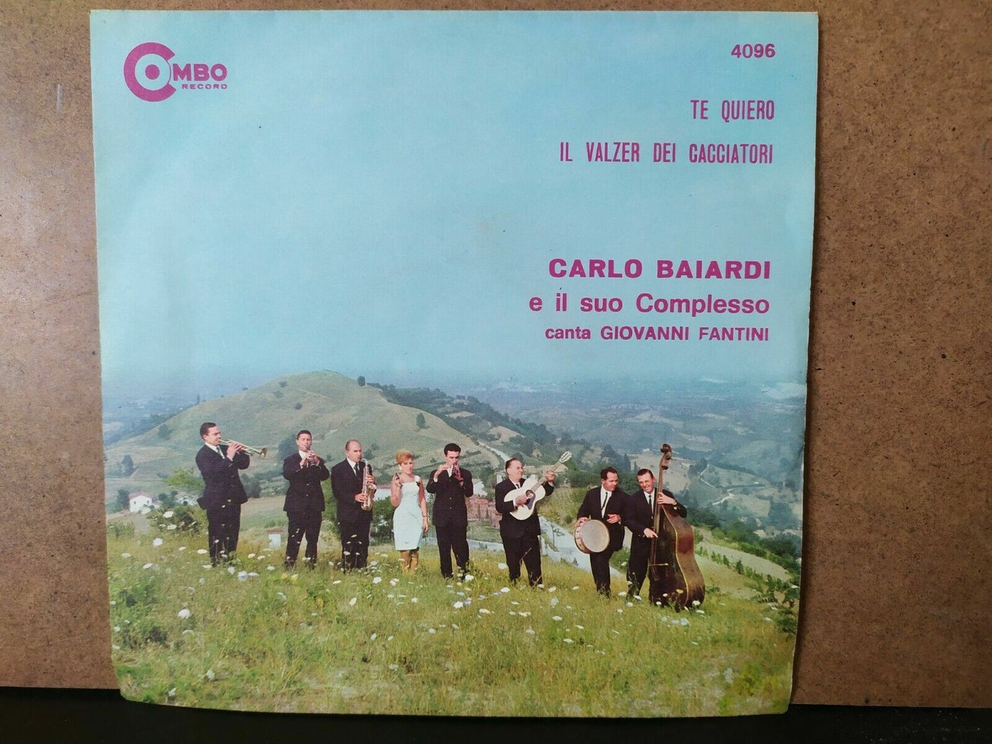 Carlo Baiardi et son ensemble – Te Quiero / La Valse des chasseurs