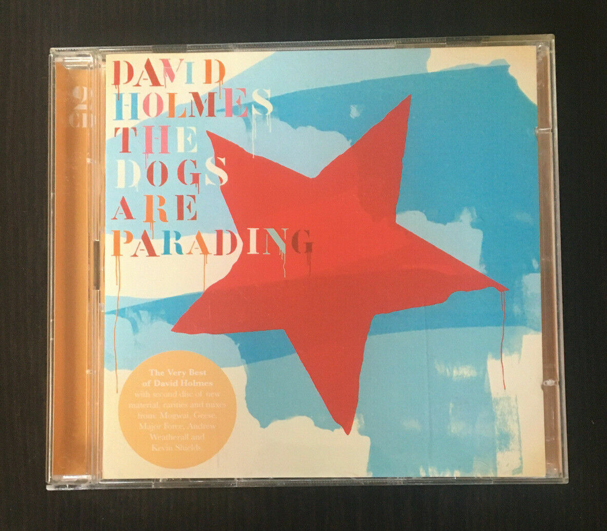 David Holmes Les chiens défilent
