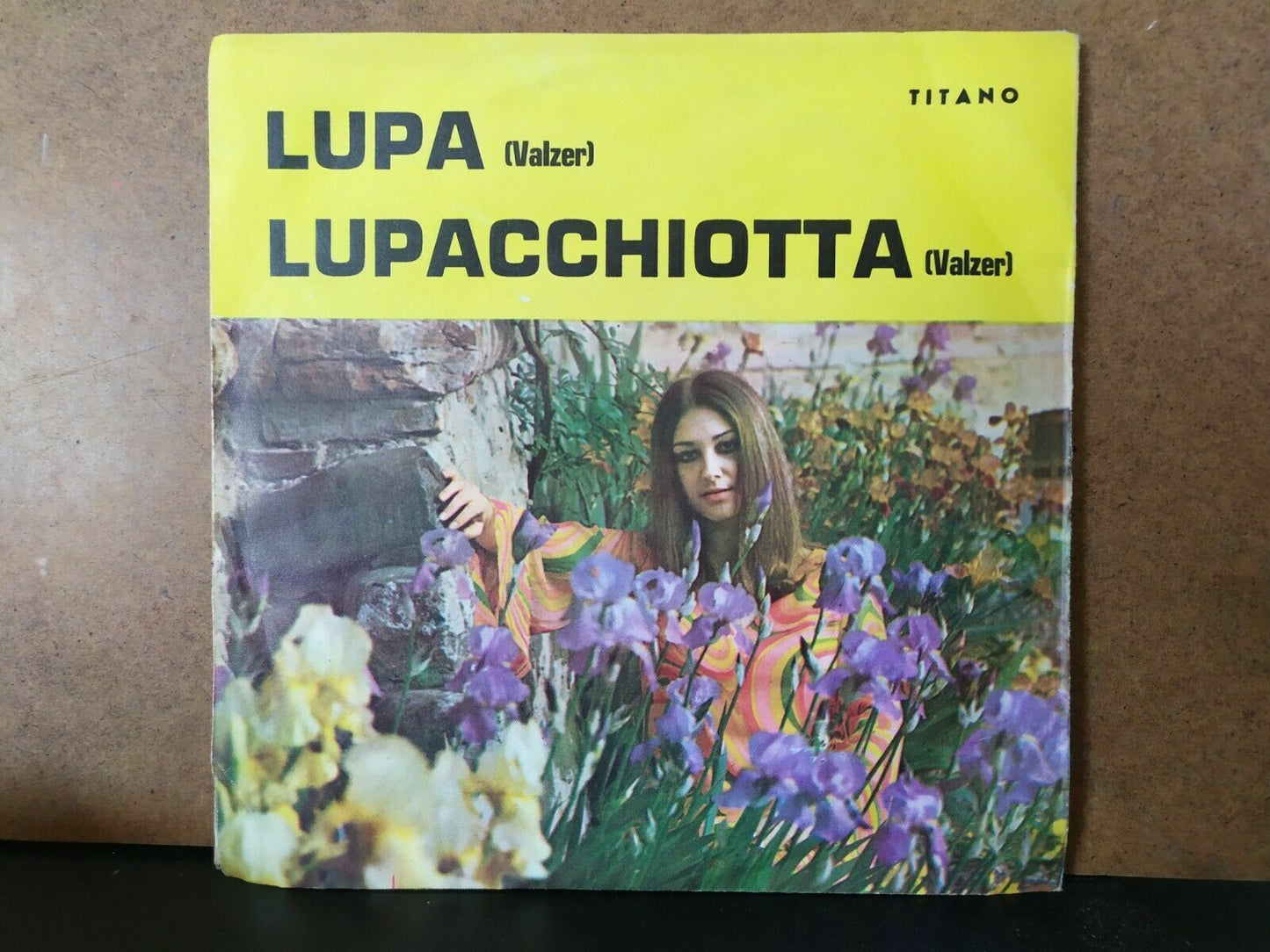 Venturelli et son complexe – Lupa
