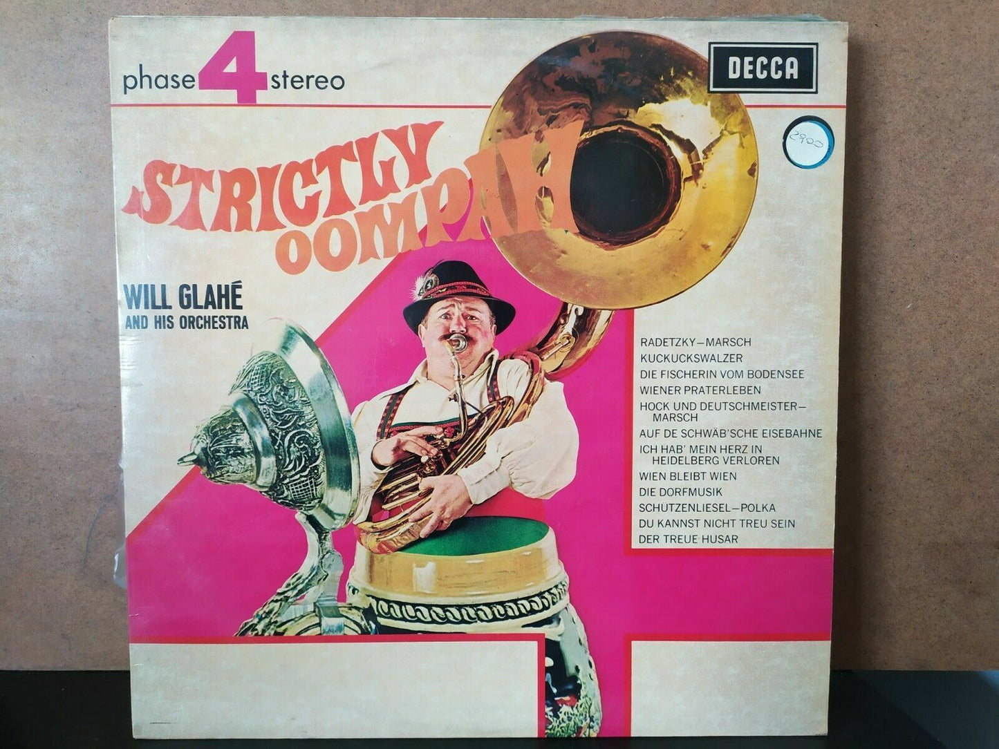 Will Glahé et son orchestre – Strictly Oompah