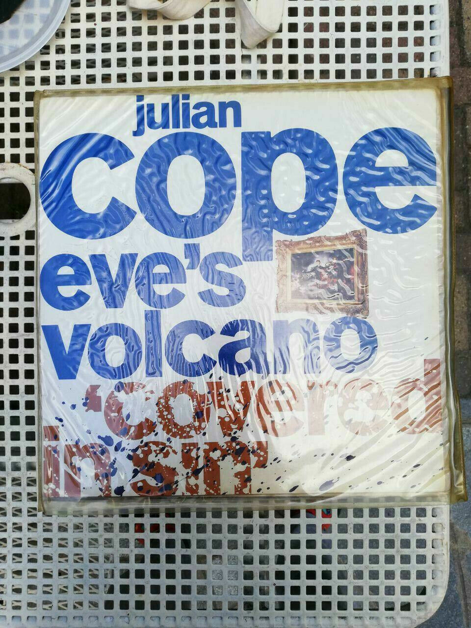 JULIAN COPE - LE VOLCAN D'EVE