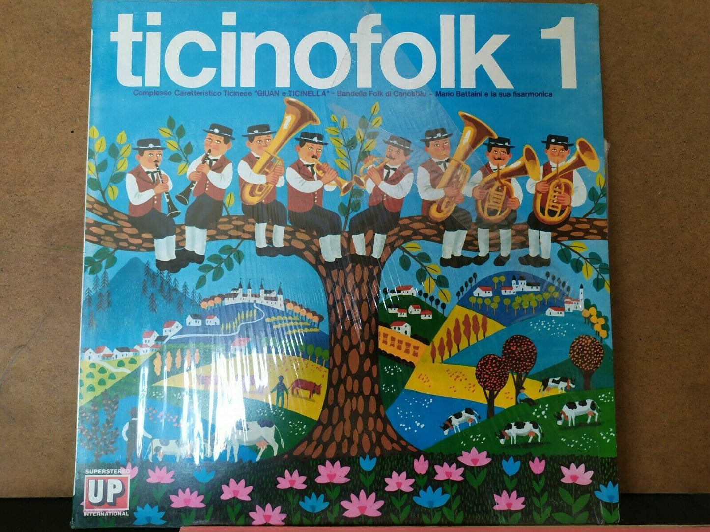 Tessin Folk 1 - Complexe tessinois caractéristique Giuan et Ticinella