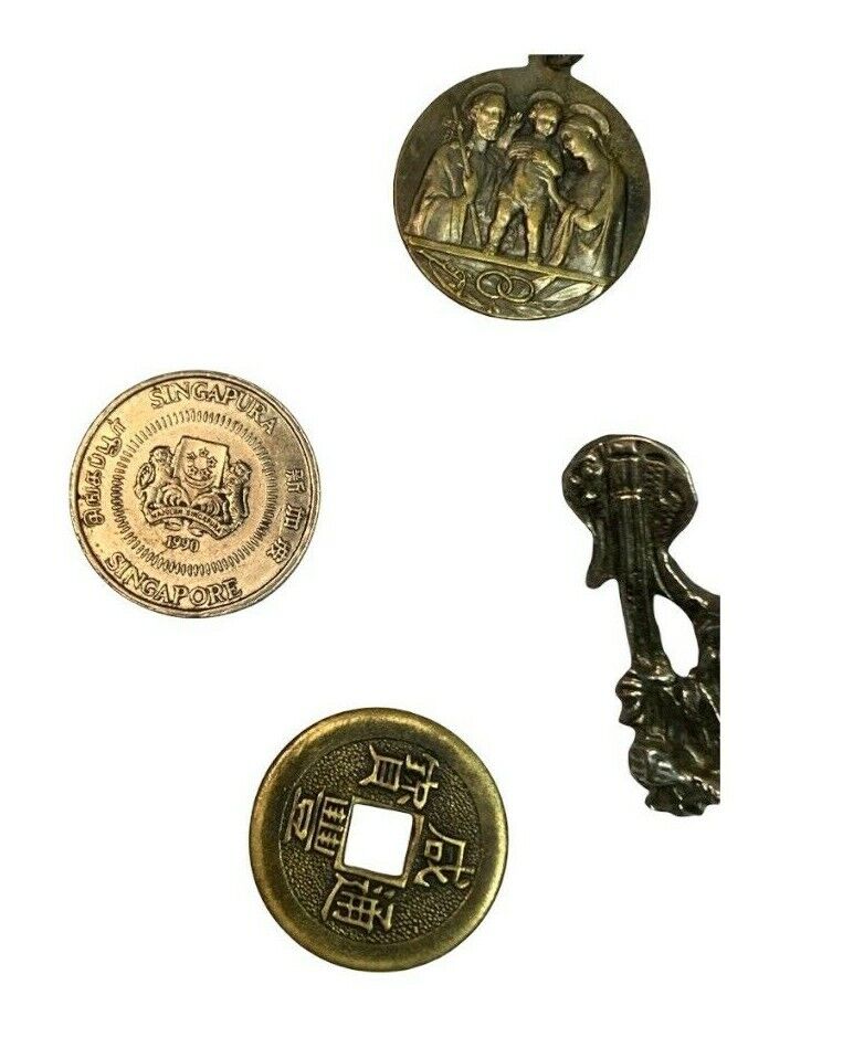 Broches, pièces de monnaie, jetons, médailles anciennes