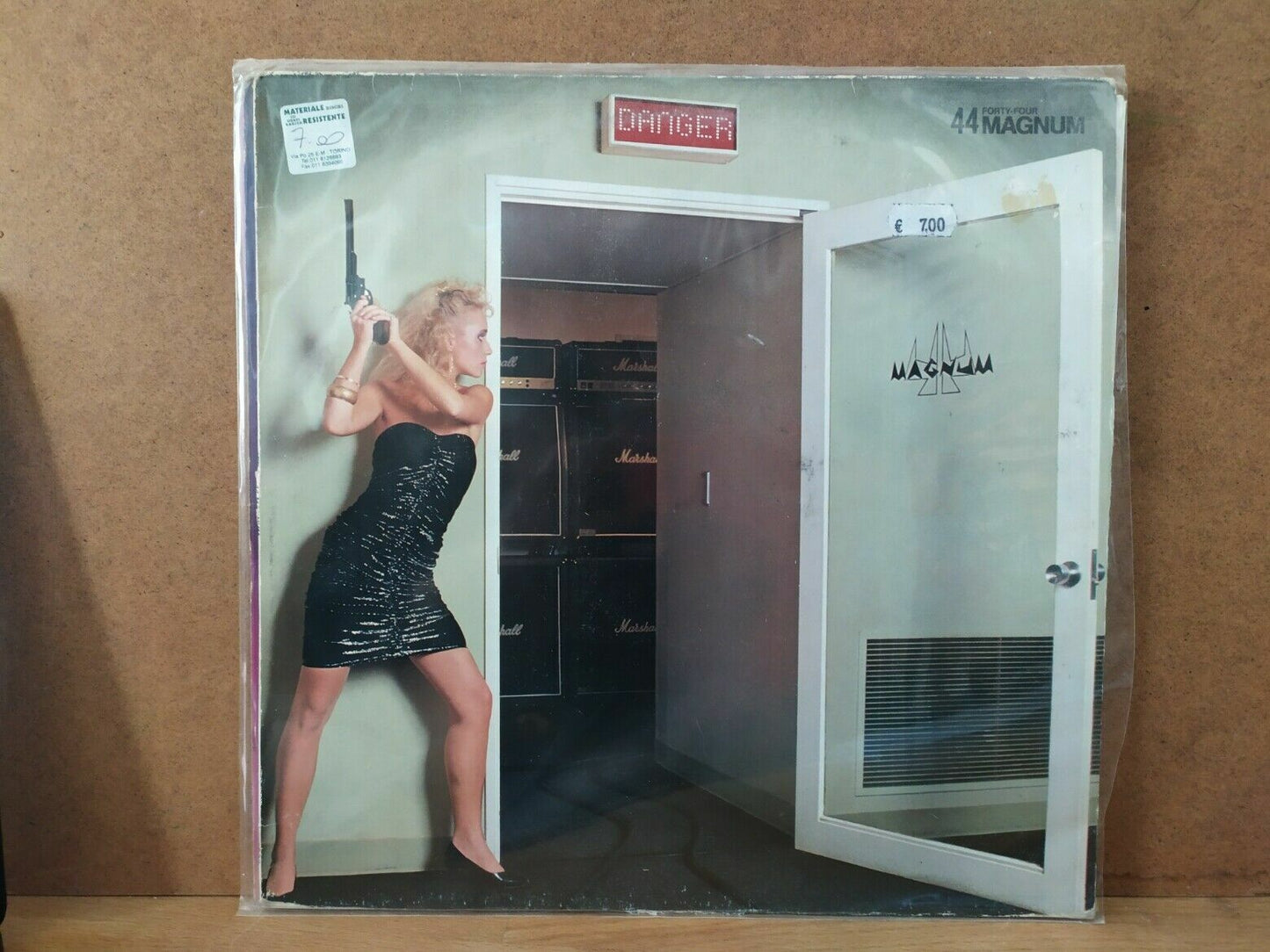 44 Magnum* – Danger