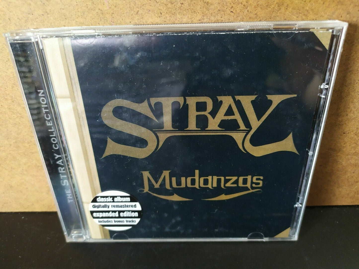 Stray – Mudanzas