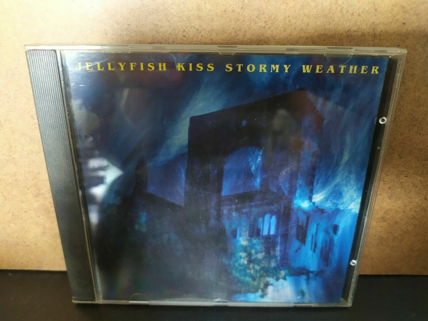 Jellyfish Kiss – Stormy Weather