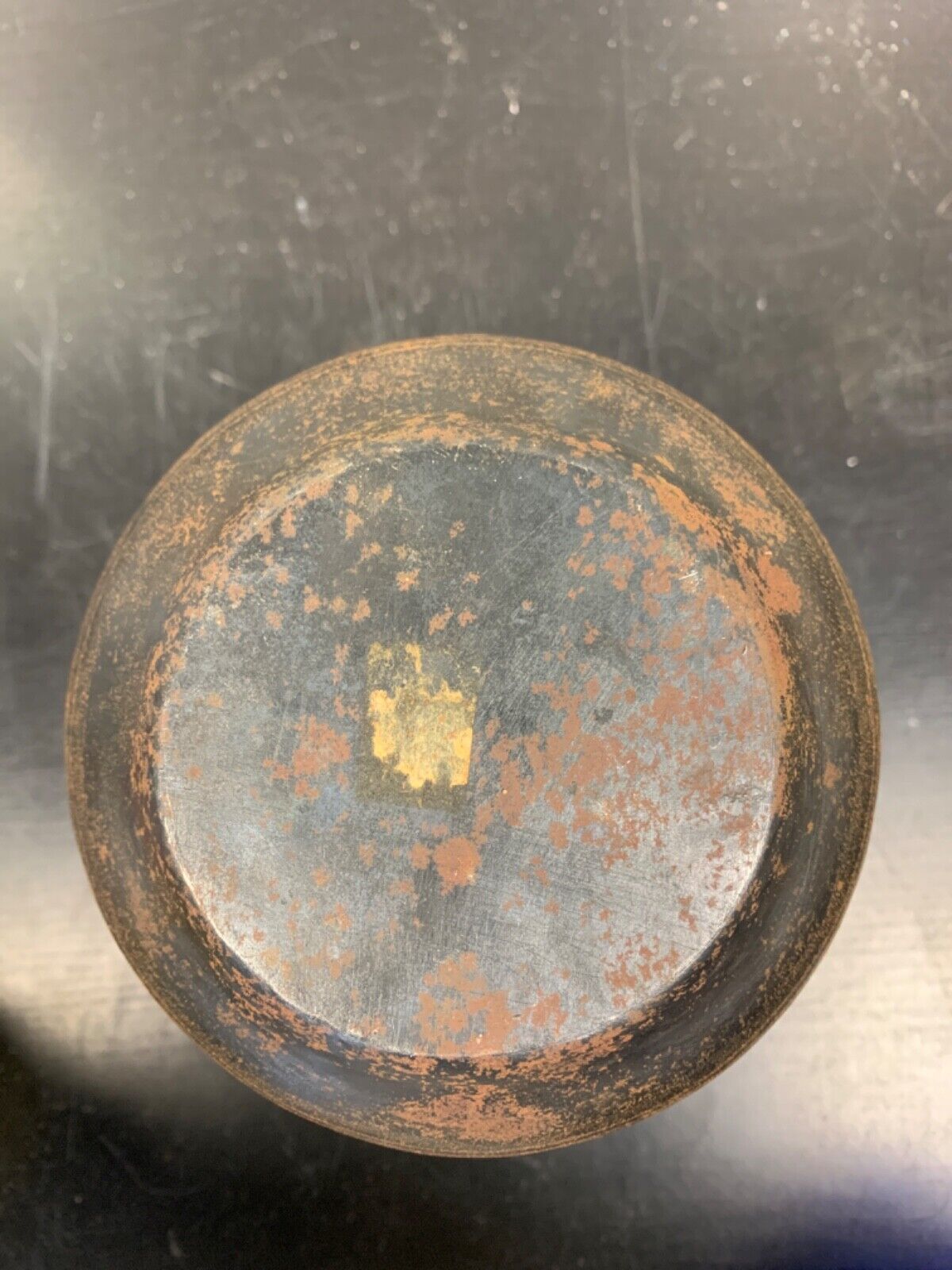 Vase décoré à l'ancienne