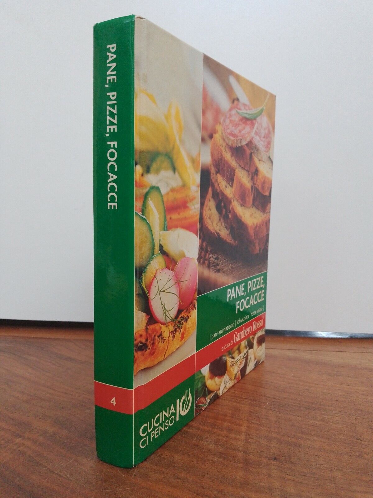 Pains, Pizzas, Focaccias, édité par Gambero rosso, 2008