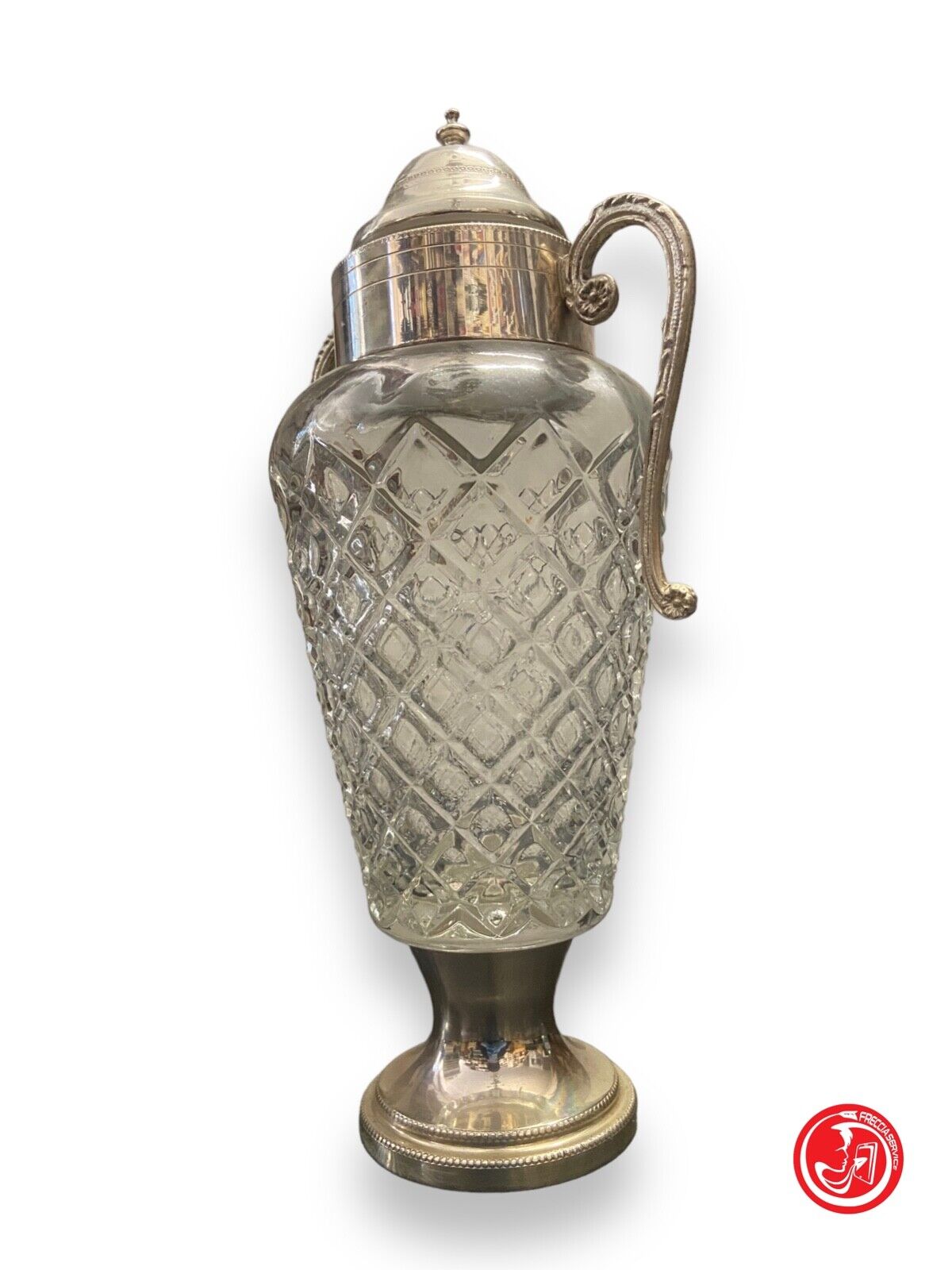 Crystal vase with handles