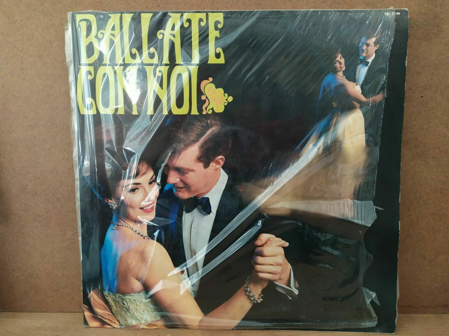 Adel Valentine – Ballate Con Noi