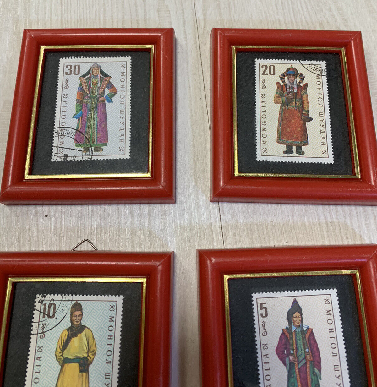 Francobolli Mongolia con quadretti