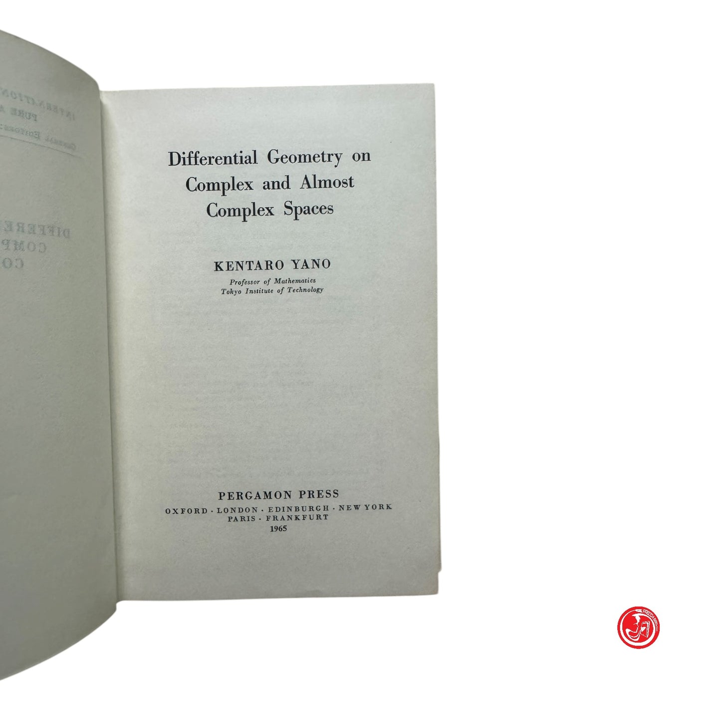 Matematica - K. Yano - Differential geometry on complex and almost complex space