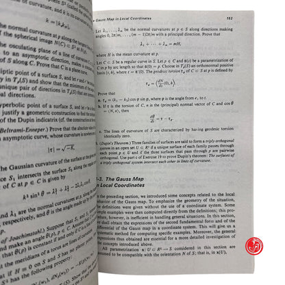 Matematica - M. P. do Carmo - Differential geometry of curves and surfaces
