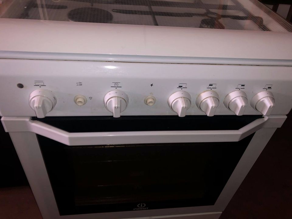 CUCINA A GAS INDESIT