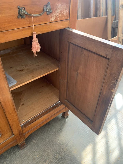 CREDENZA