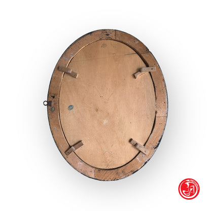 Miroir ovale avec cadre en bois élégant