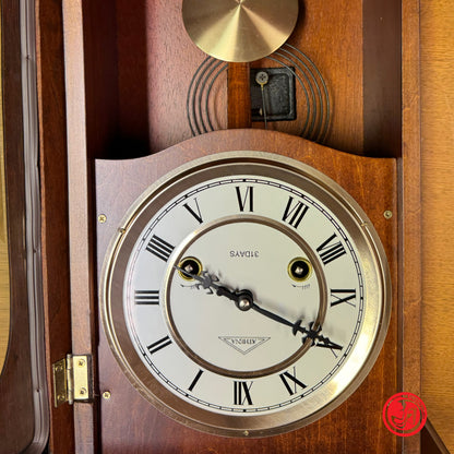 Pendule moderne - modèle 2737
