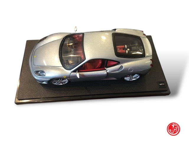 MODELLINO FERRARI IN SCALA 1:18