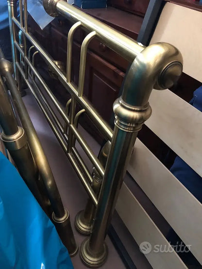 DOUBLE BED IN BRASS