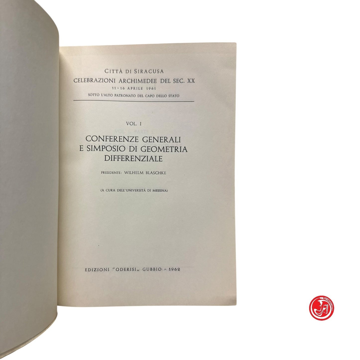 Matematica - Conferenze generali e simposio di geometria differenziale 1962