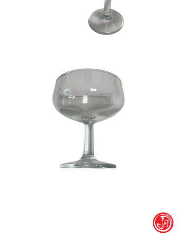 Paire de verres en coupe