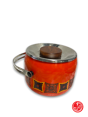 BEKA orange saucepan with lid and handle