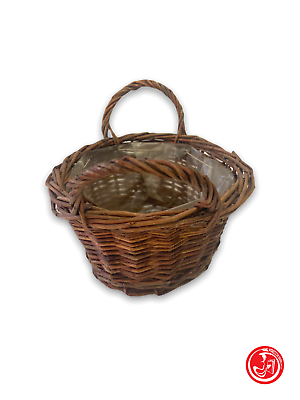 Wicker basket with side handles