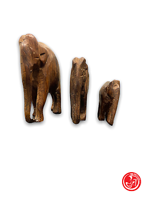 Family of wooden elephants