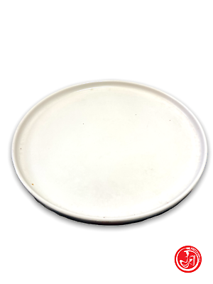 White ceramic plate