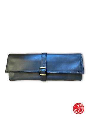 Astuccio nero con interni rossi - finta pelle