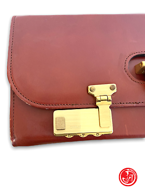 Amiet leather suitcase