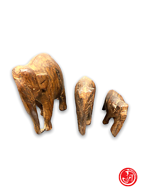 Family of wooden elephants