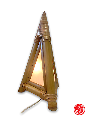 Pyramid table lamp