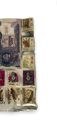 Collection de timbres de Malaisie avec pièces et billets de banque