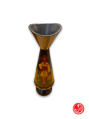 Cruche en bois vintage