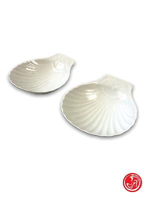 Ceramic sauce holder shells